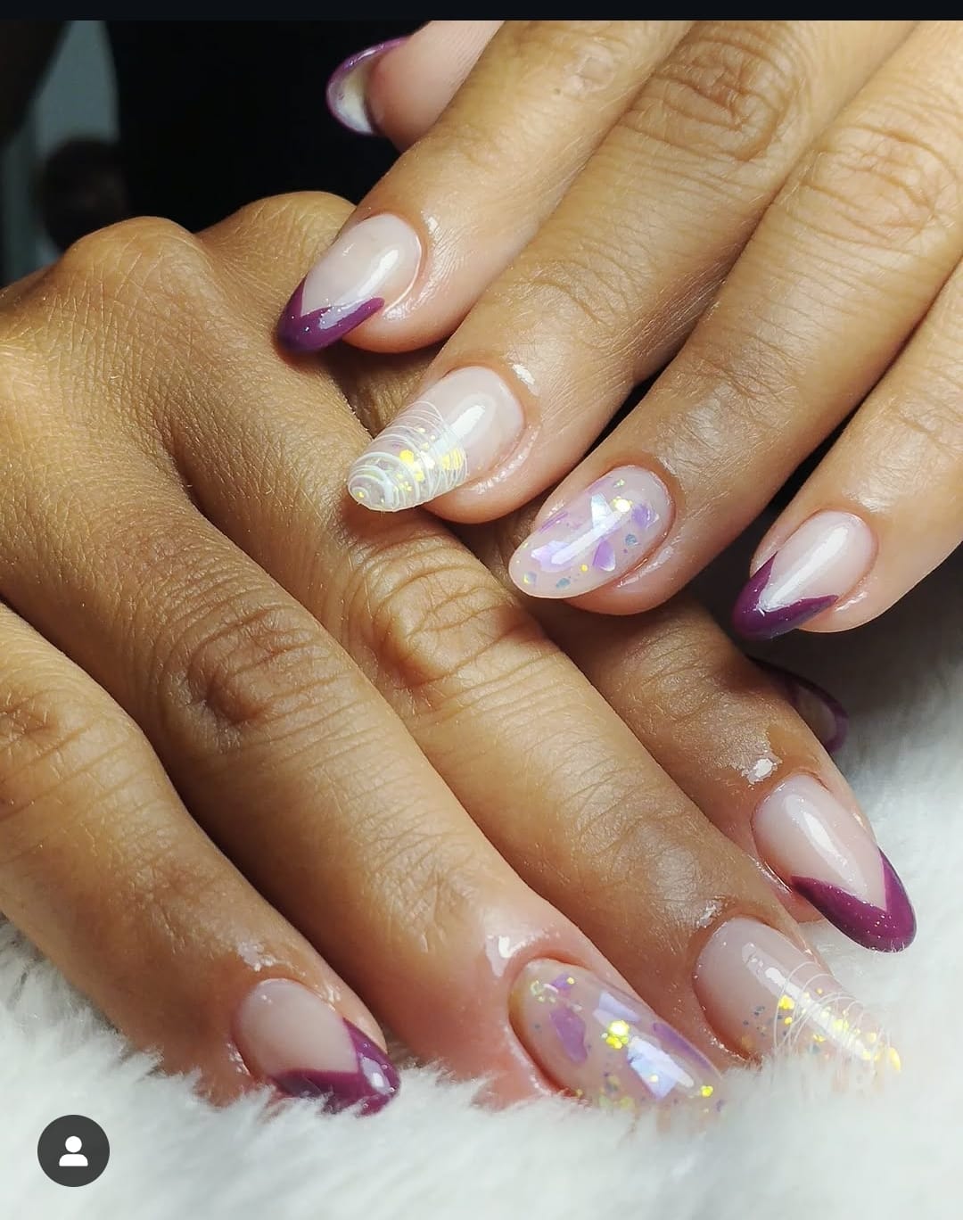 Geometria nude e dourado